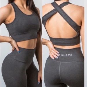 Alphalete Revival R6 in Grey